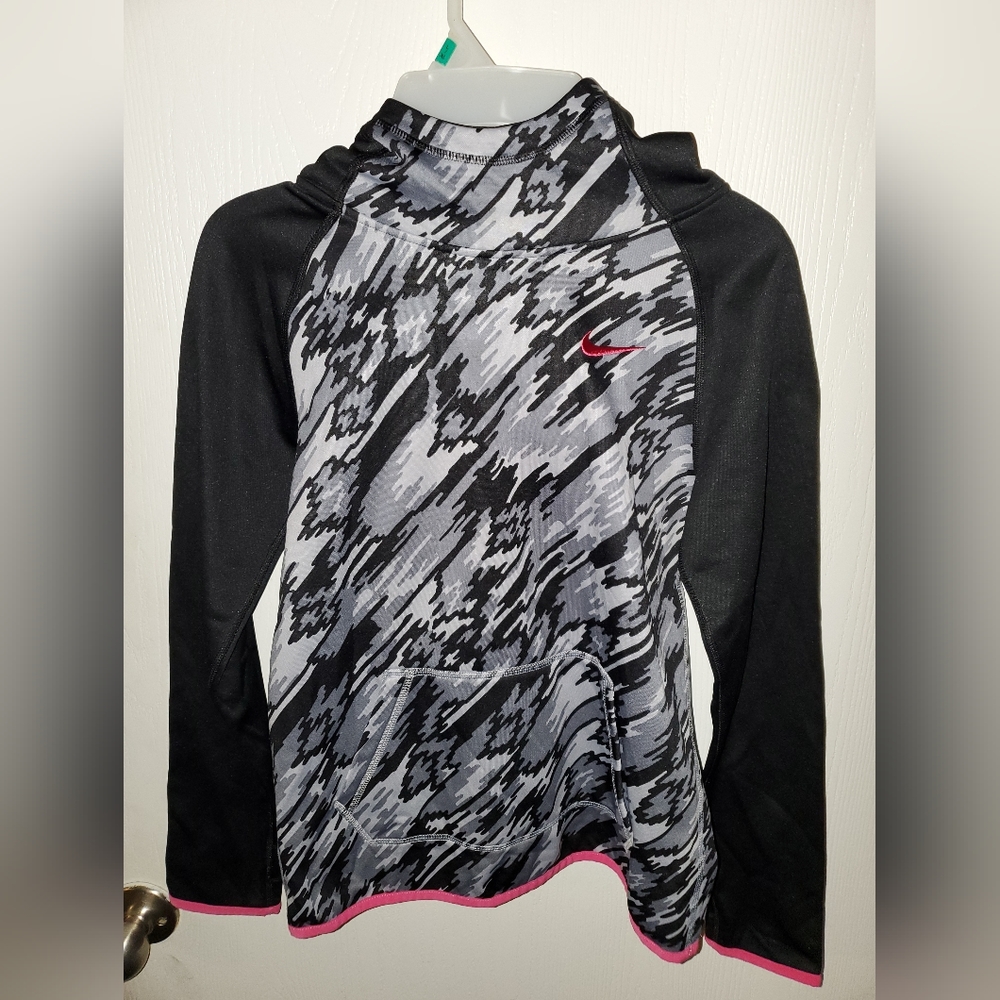 Nike pullover hoodie. Unisex Youth L Black and Pink